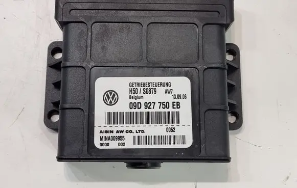 Volkswagen Touareg I Gearbox control unit/module 09D927750EB