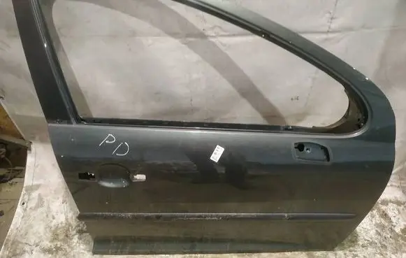 Peugeot 207 Front door 