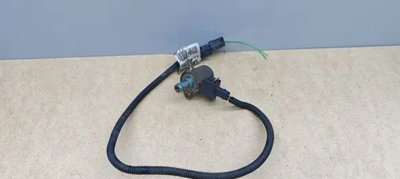 Mercedes-Benz CLS C219 Hydraulic servotronic pressure valve 