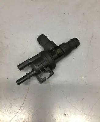 BMW 1 F20 F21 Breather valve 7643106 0280142544