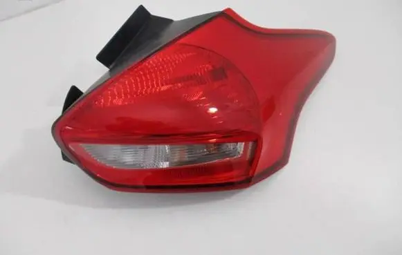 Ford Focus Rear/tail lights F1EB13404BC