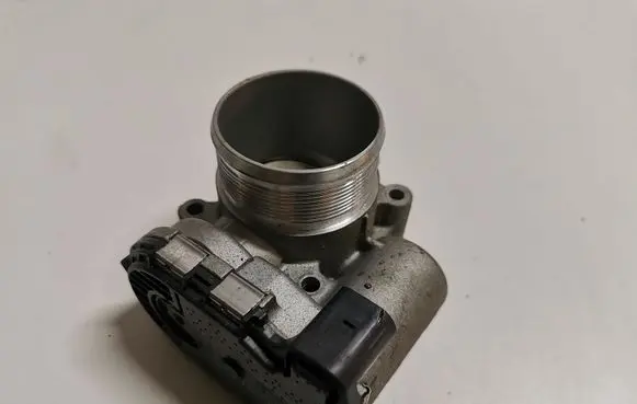 Audi Q5 SQ5 Throttle valve 06K133062AG