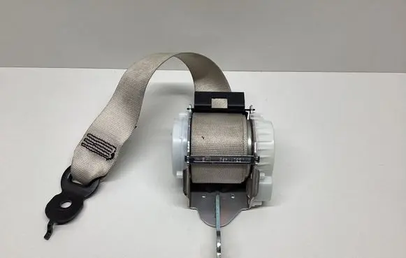 BMW 6 F06 Gran coupe Rear seatbelt 34133149