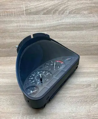 BMW 5 E39 Speedometer (instrument cluster) 6907019 110008735
