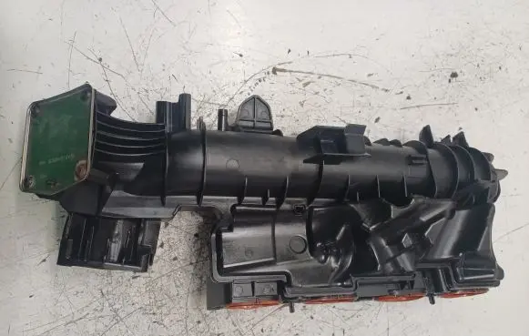 Mercedes-Benz GLA W156 Intake manifold A2700900737Q 270910
