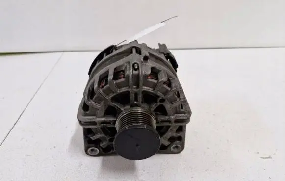 Renault Trafic III (X82) Generator/alternator 231001423R