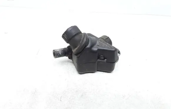 Mercedes-Benz B W245 Thermostat/thermostat housing A2660180025 A2660180125