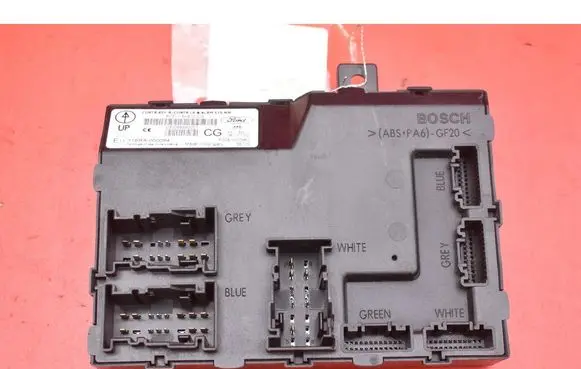 Ford Fiesta Comfort/convenience module 8V5115K600CG