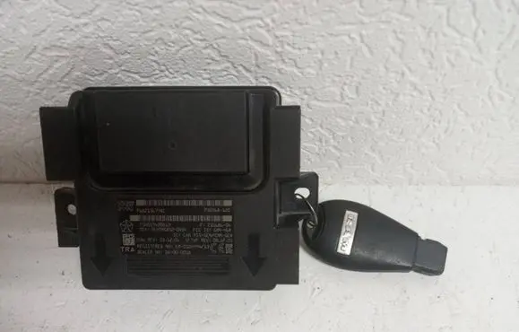 Ram 1500 Keyless (KESSY) go control unit/module P68213677AE 68213677AE