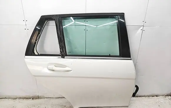 Mercedes-Benz C W204 Rear door DRZPTMBW204KMB
