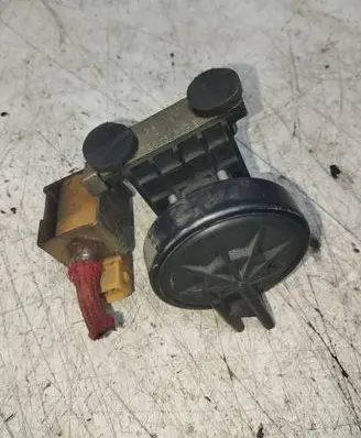 Audi 80 90 S2 B4 Turbo solenoid valve 028131529B