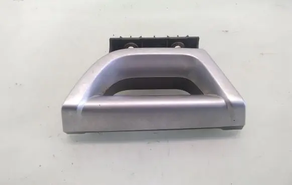 Volvo XC90 Front door interior handle trim 