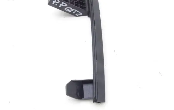 Hyundai Getz Door glass rail 82561-1C000