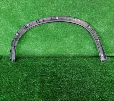 Suzuki Vitara (LY) Rear arch trim 7726154P0L