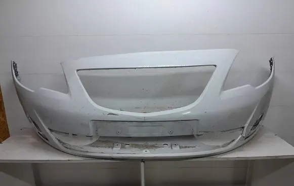 Opel Meriva B Front bumper 13267699
