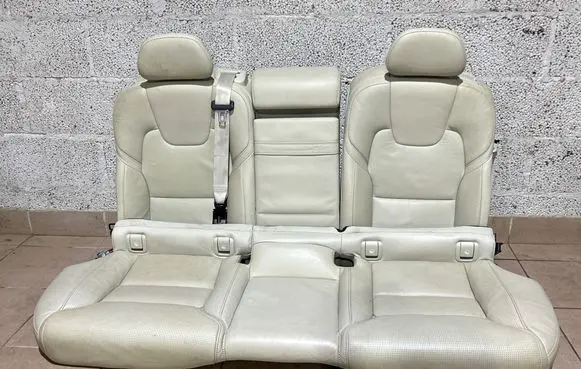 Volvo XC60 Rear seat 