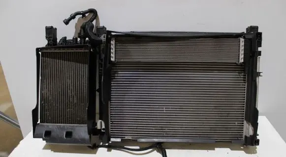 Dacia Duster II Coolant radiator 