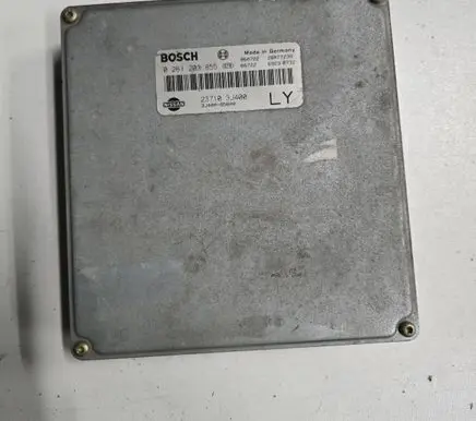 Nissan Primera Engine control unit/module 0261203855 237103J400 3J40085600