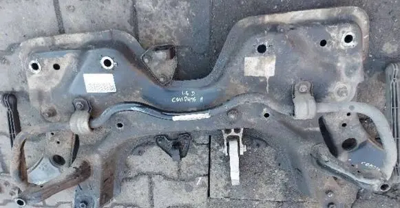 Jeep Compass Engine mount bracket