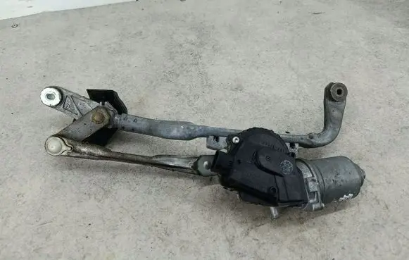 Toyota Yaris Front wiper linkage 