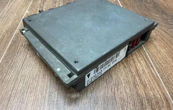 Mercedes-Benz S W140 Engine control unit/module 0105457732