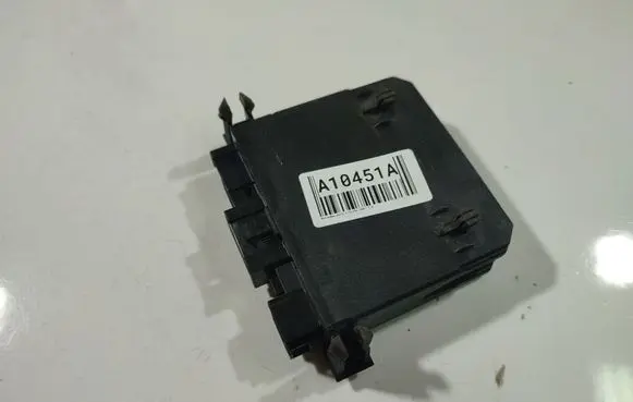 Mercedes-Benz C W203 Door control unit/module 2038206626