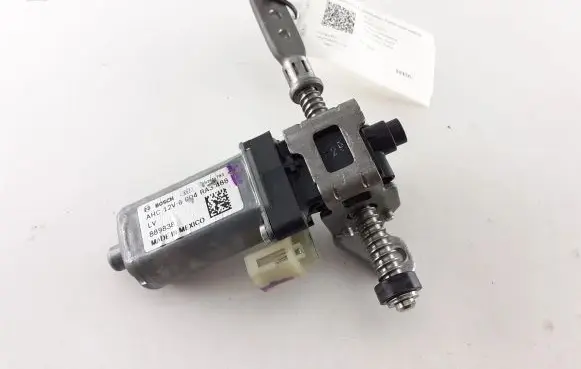 Tesla Model 3 Steering column adjust motor 889838