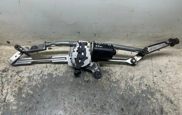 Volvo XC70 Front wiper linkage and motor