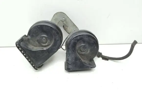 Volvo XC90 Horn signal 31111192
