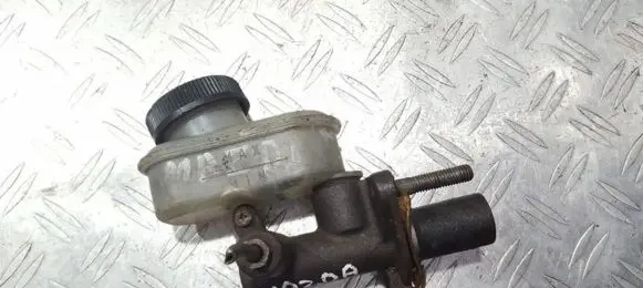 Mazda 626 Clutch master cylinder