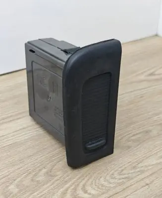 Volvo V70 Dashboard storage box/compartment 30643759 130082137