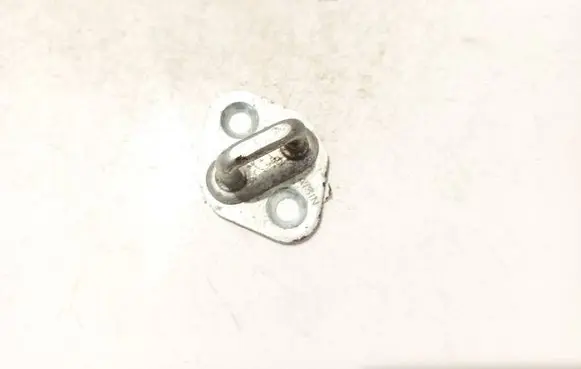 Toyota Corolla Verso E121 Front door lock loop/hook striker 