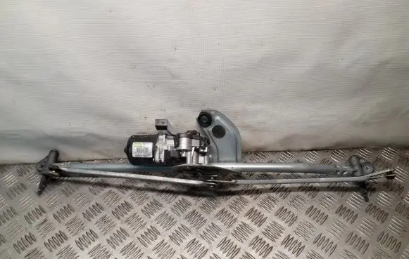 Mini One - Cooper Coupe R56 Front wiper linkage and motor 7138790