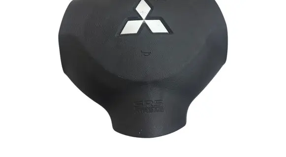 Mitsubishi Lancer X Steering wheel airbag