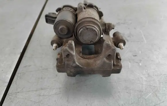 Volvo XC90 Rear brake caliper 32217363