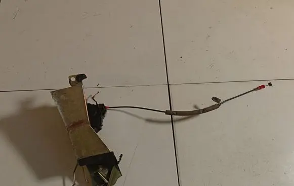 Jaguar X-Type Front door lock 231262H1E0267
