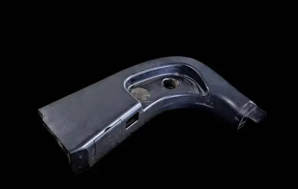 BMW 5 E60 E61 Foot area side trim 7025029