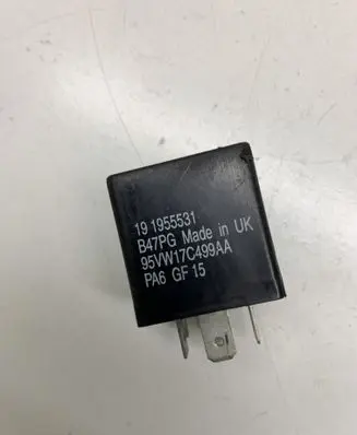 Volkswagen PASSAT B4 Other relay 191955531 95VW17C499AA