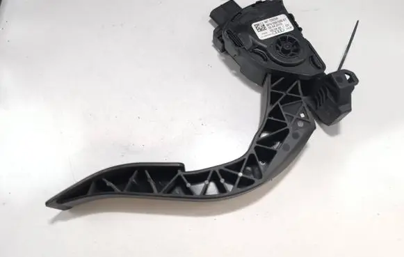 Audi A6 S6 C7 4G Accelerator throttle pedal 8K1723523A 6PV00950521