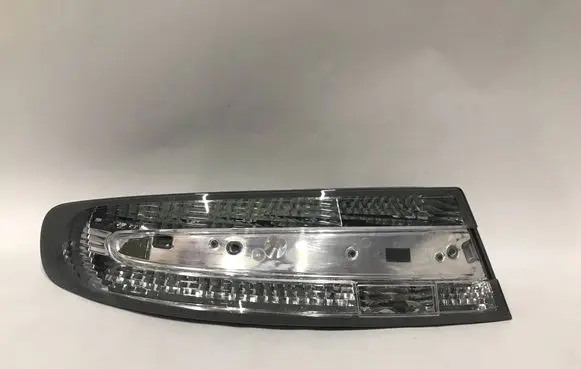 Aston Martin Vantage III Rear/tail lights 8D3313405A 4G4313405A