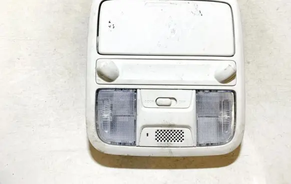 Honda CR-V Front seat light