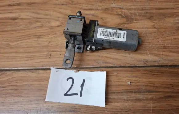Mercedes-Benz GLS X166 Seat adjustment motor 986300