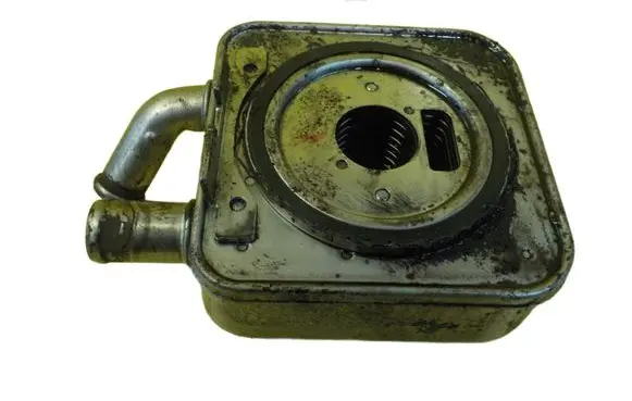 KIA Sportage Engine oil radiator 16SP33