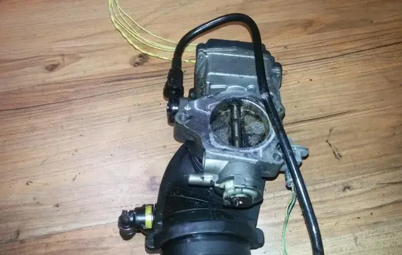 Citroen C5 Throttle valve 9648053780 408239823003