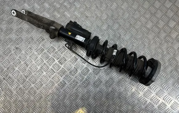 BMW 5 G30 G31 G38 Front shock absorber with coil spring 108450 17B349MB0710 6866393