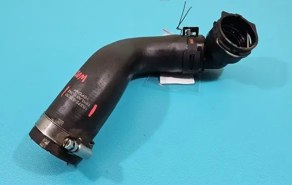 Intercooler hose/pipe