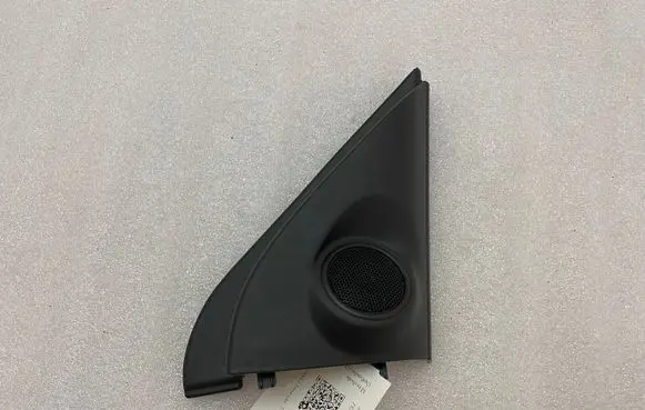 Mitsubishi Outlander Front door high frequency speaker 7221B588