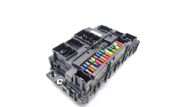 Ford Mondeo MK V Fuse module FU5T-15604-DFB A2C7534430150