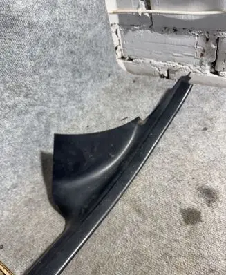 BMW 5 E60 E61 Other sill/pillar trim element 7025009 22339910