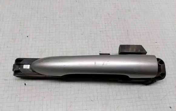 Nissan Primera Front door exterior handle 80611AV600